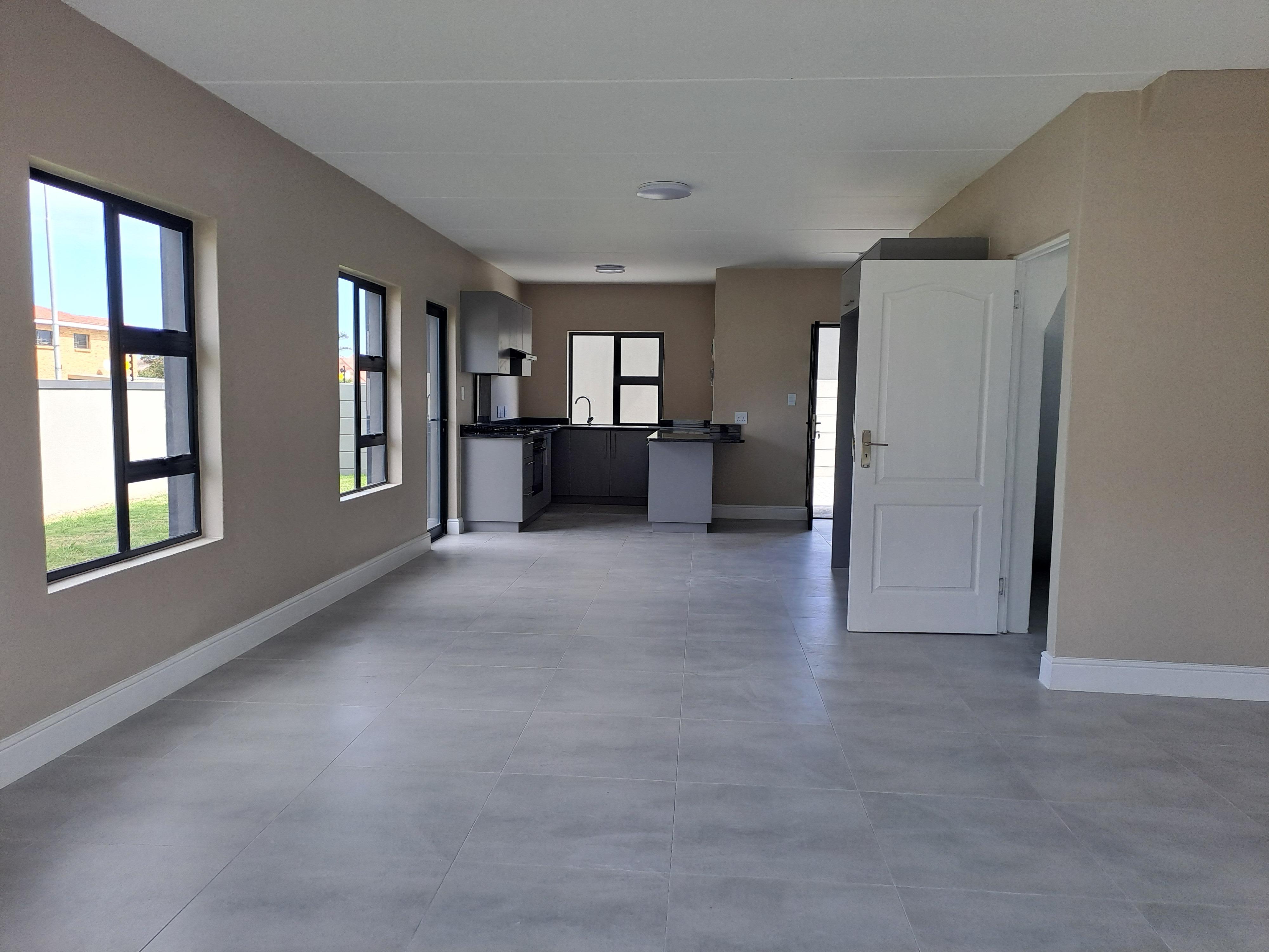 3 Bedroom Property for Sale in Sea Breeze Western Cape